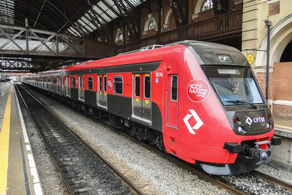 Trem na Estação da Luz